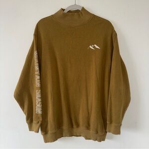 Aerie Mountain Season Golden Brown Sweatshirt Women's Medium
Mock Neck Pockets